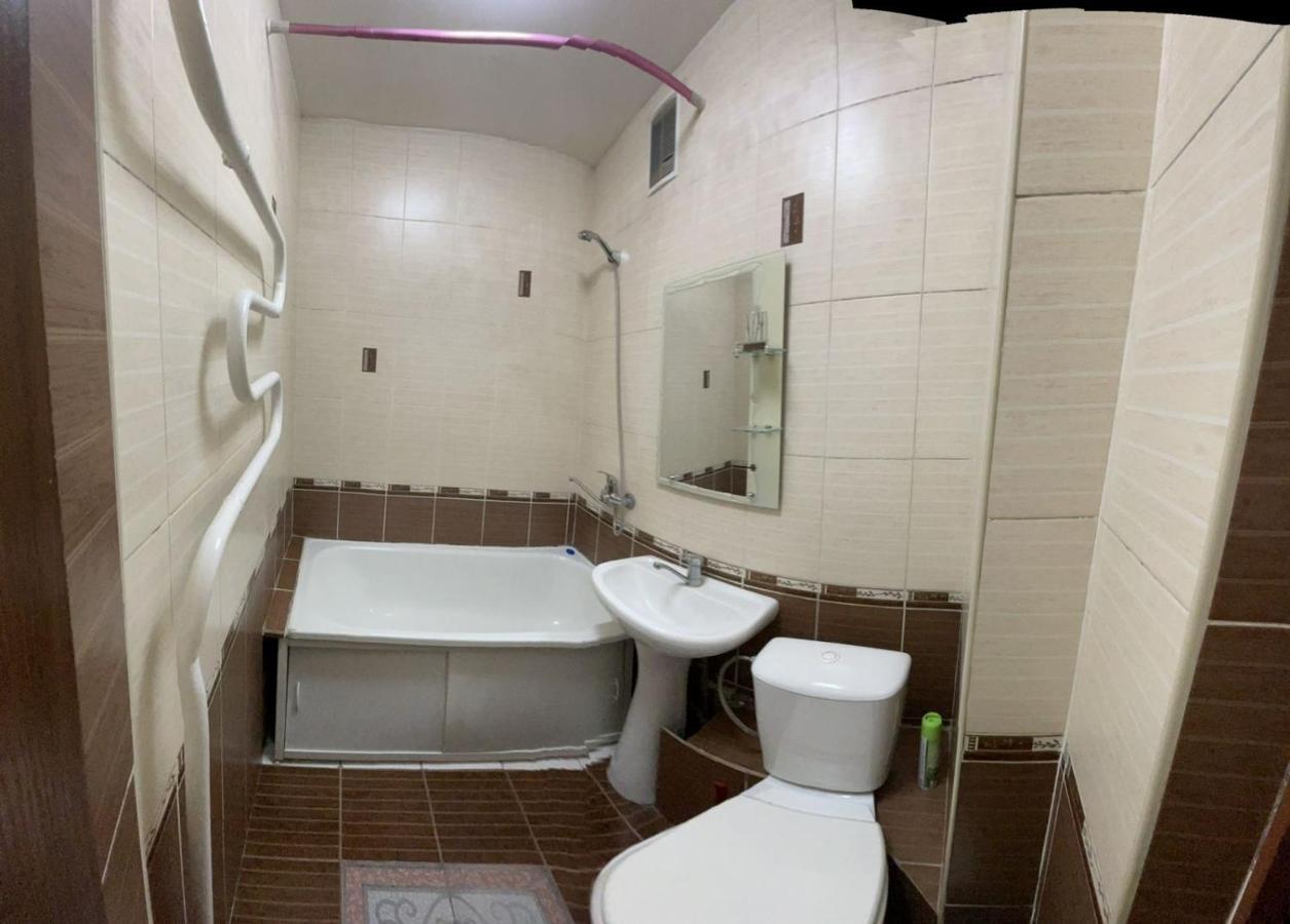 Квартира Рядом Арбата, Гоголя 92 Алмати Екстер'єр фото